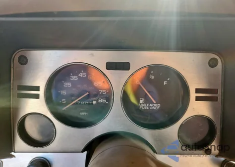 1980 Chevrolet Monza из США, поврежденный, VIN 1M27AA7106283